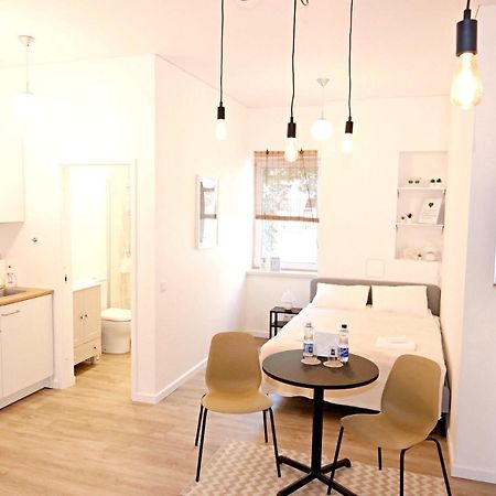 Minimalist Studio Old Town Apartments By Hostlovers Kaunas Exterior foto